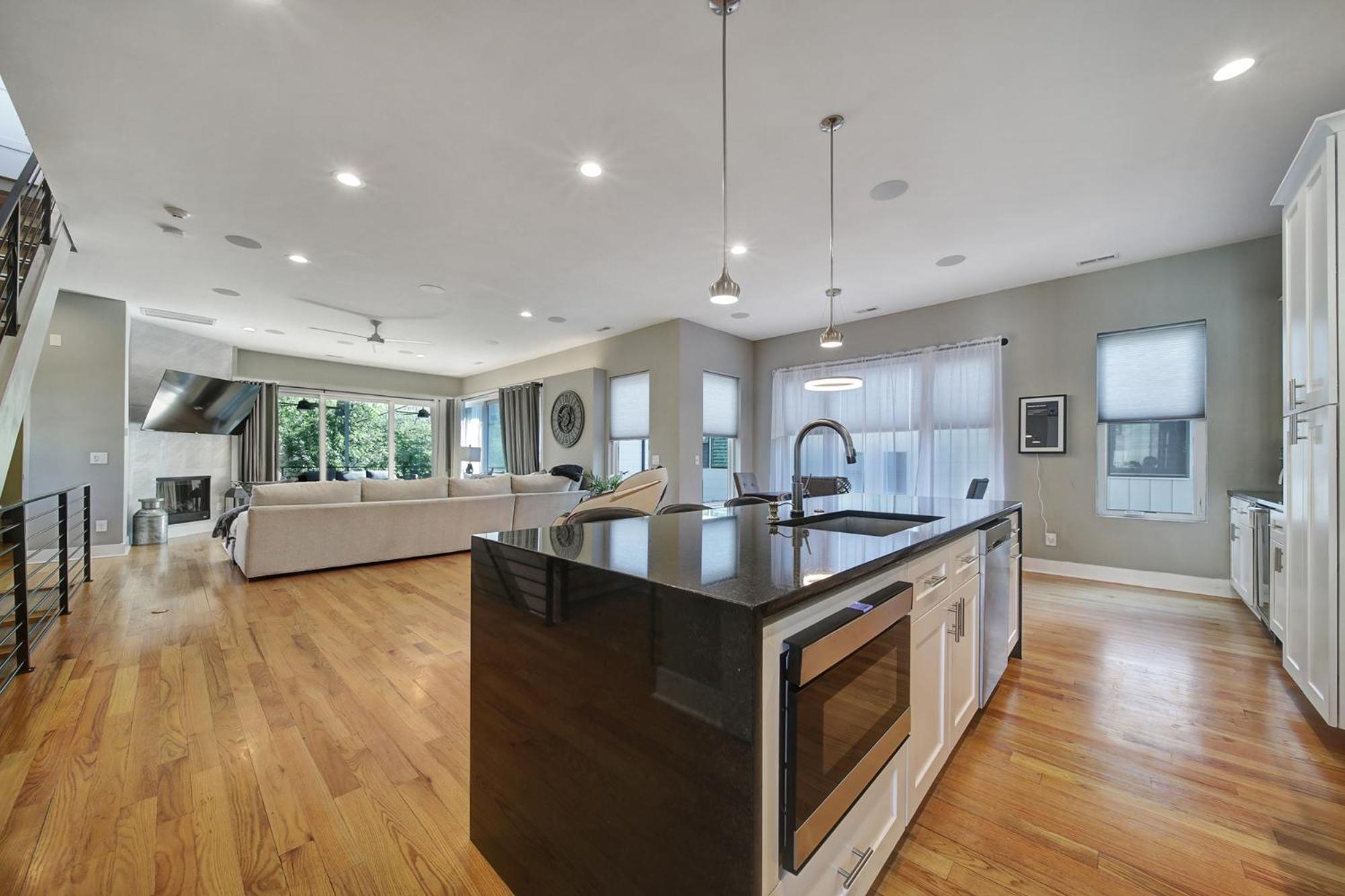 906 Westbrook B City Views Rooftop Hot Tub And Short Walk To Stadium ชาร์ล็อต ภายนอก รูปภาพ