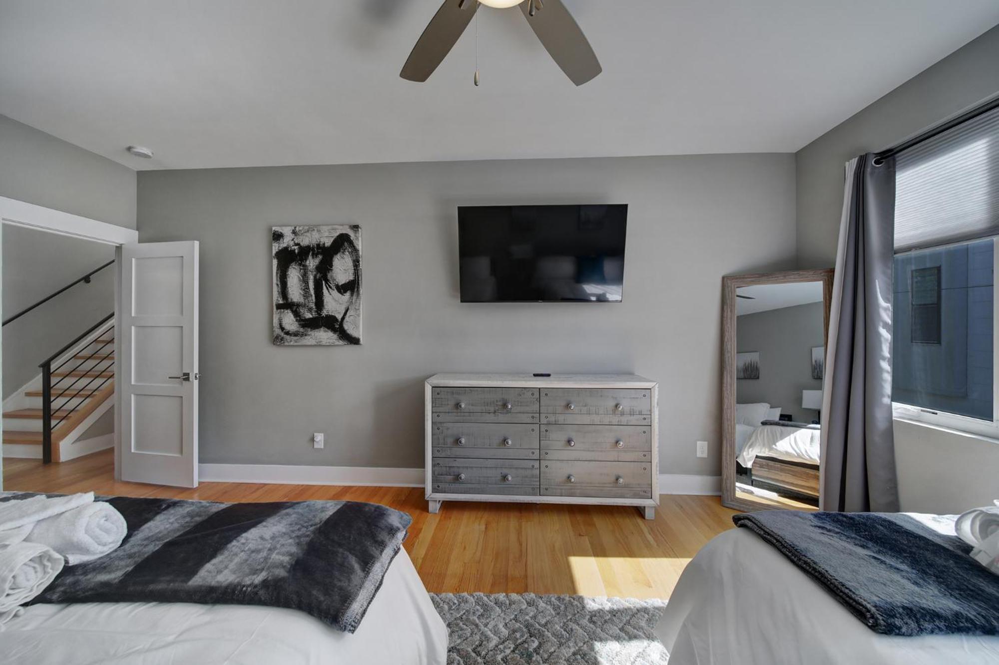 906 Westbrook B City Views Rooftop Hot Tub And Short Walk To Stadium ชาร์ล็อต ภายนอก รูปภาพ