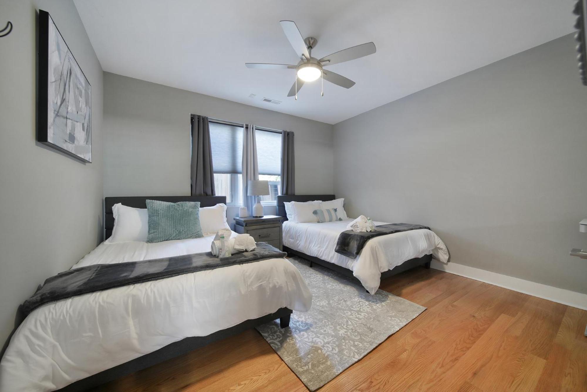 906 Westbrook B City Views Rooftop Hot Tub And Short Walk To Stadium ชาร์ล็อต ภายนอก รูปภาพ