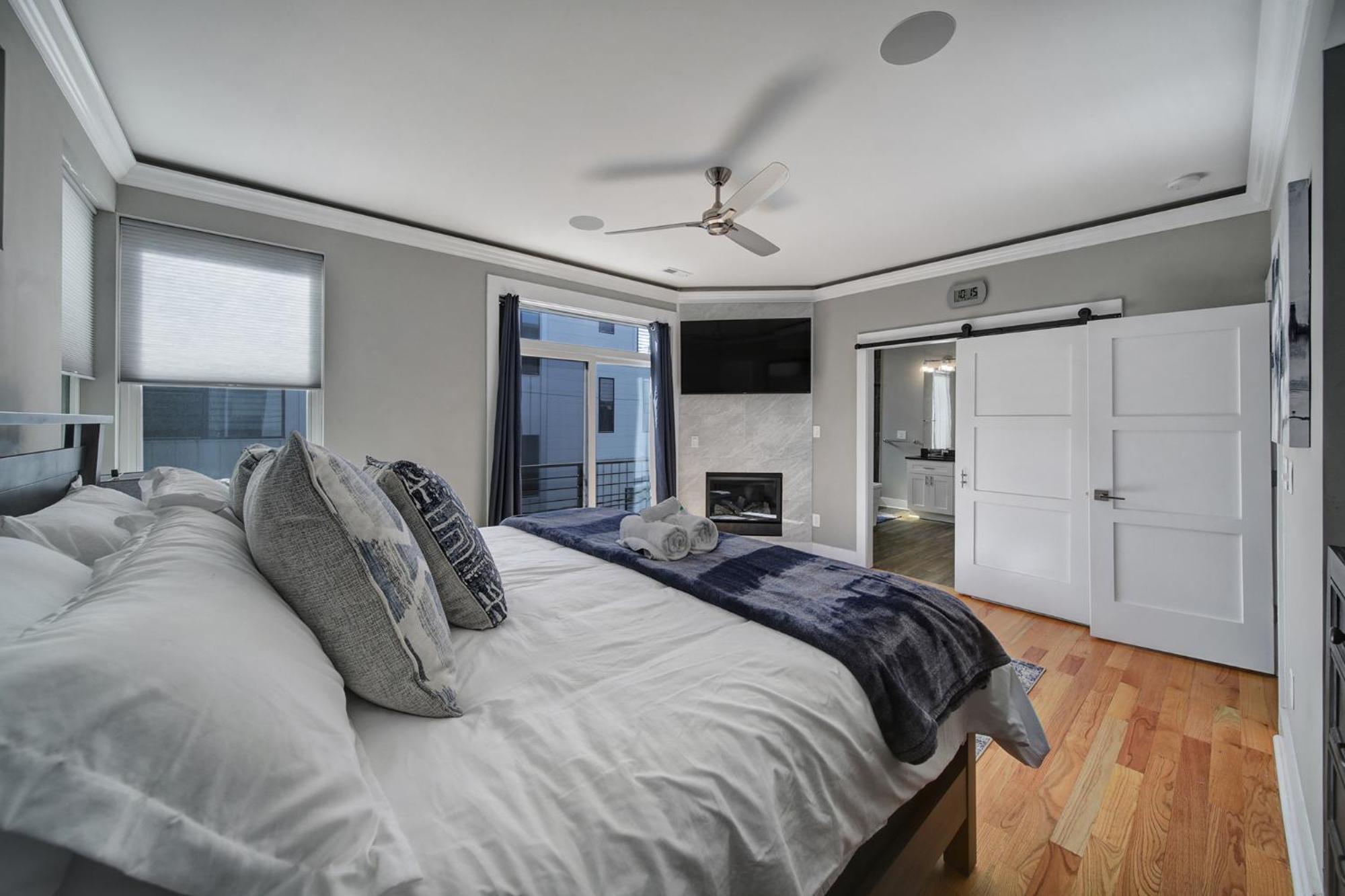 906 Westbrook B City Views Rooftop Hot Tub And Short Walk To Stadium ชาร์ล็อต ภายนอก รูปภาพ